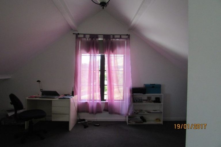 Photo of property in 140 Main Road, Allandale, Lyttelton, 8971