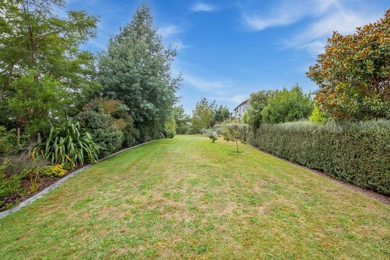 Photo of property in 31 Magnolia Rise, Waipahihi, Taupo, 3330