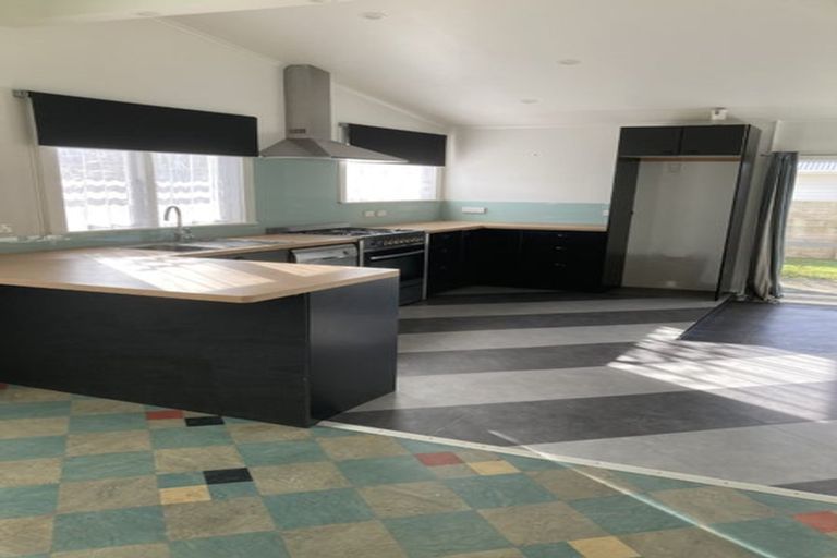 Photo of property in 6 Hurworth Place, College Estate, Whanganui, 4500