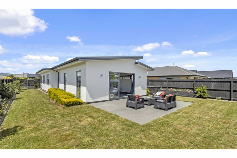 Photo of property in 27 Blaenavon Lane, Halswell, Christchurch, 8025