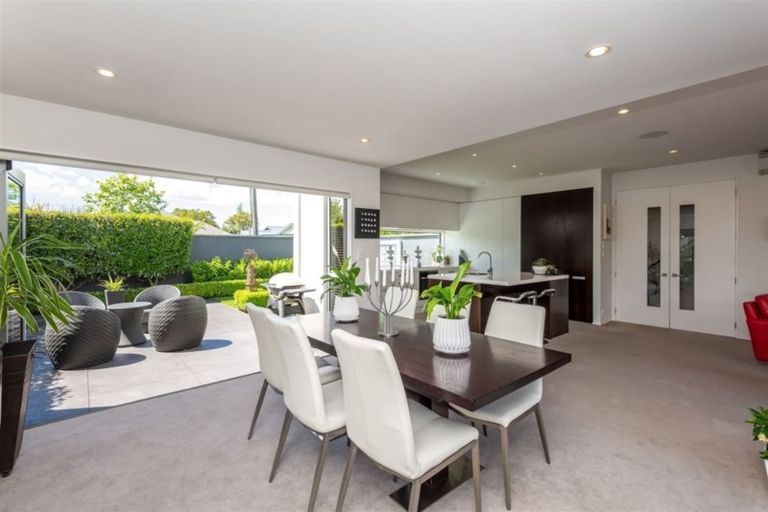 Photo of property in 45 Garreg Road, Bryndwr, Christchurch, 8052