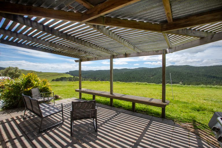 Photo of property in 1093 Run Road, Tapora, Wellsford, 0977