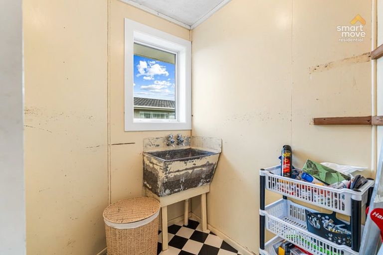 Photo of property in 13 Kirkoswald Street, Wallacetown, 9816