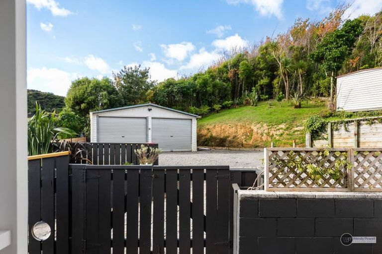 Photo of property in 5 Christchurch Crescent, Kelson, Lower Hutt, 5010