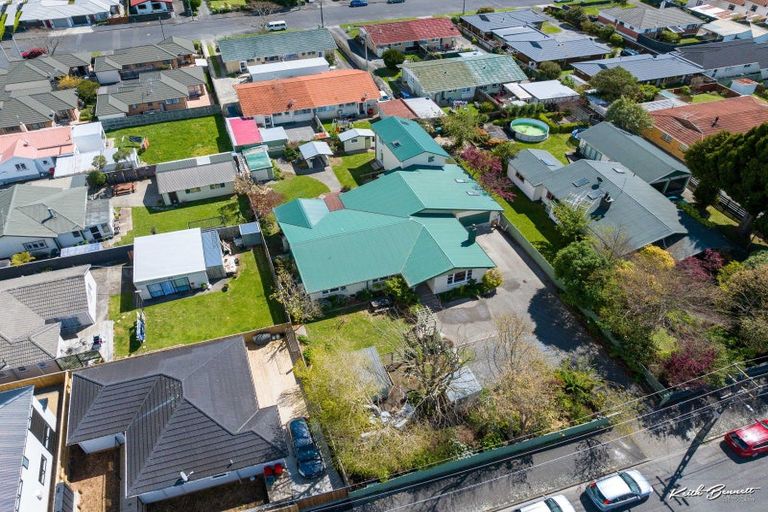 Photo of property in 27 King Street, Ebdentown, Upper Hutt, 5018