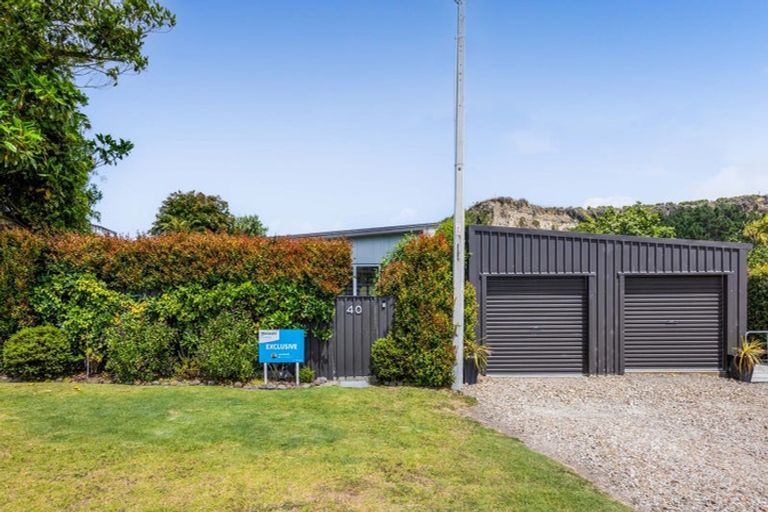 Photo of property in 40 Kawei Road, Ohawe, Hawera, 4671