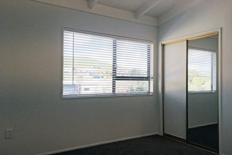 Photo of property in 10 Stuart Place, Blagdon, New Plymouth, 4310