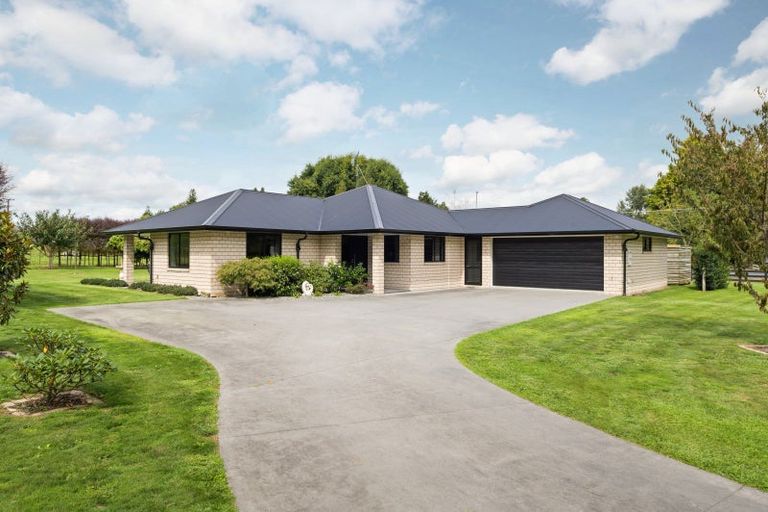 Photo of property in 48 Oak Lane, Pirongia, 3802