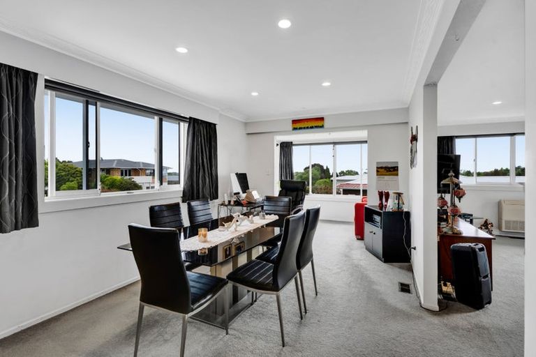 Photo of property in 47 Nevada Drive, Merrilands, New Plymouth, 4312