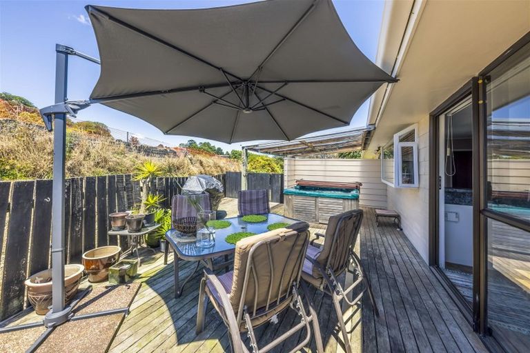 Photo of property in 5 Wesleydale Place, Papakura, 2110