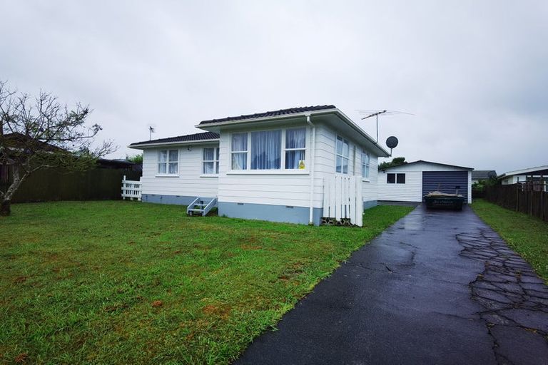 Photo of property in 4 Marybeth Place, Rosehill, Papakura, 2113
