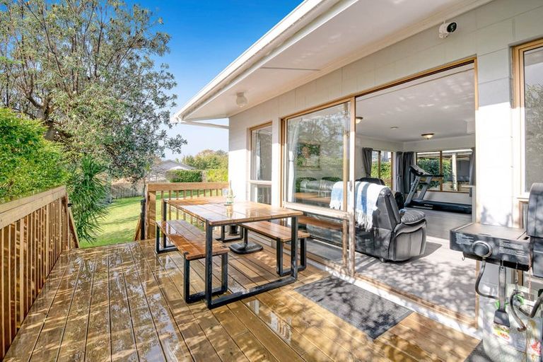 Photo of property in 39 Gledstane Road, Stanmore Bay, Whangaparaoa, 0932