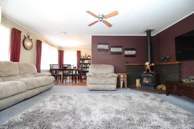 Photo of property in 15 Chaucer Place, Owhata, Rotorua, 3010