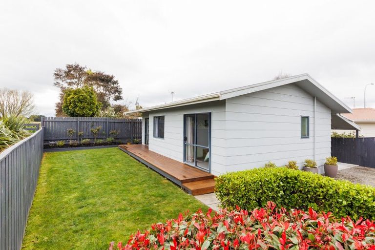 Photo of property in 2/91 Benmore Avenue, Cloverlea, Palmerston North, 4412