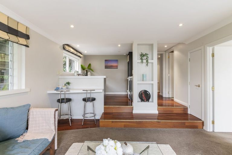 Photo of property in 104 Mellons Bay Road, Mellons Bay, Auckland, 2014