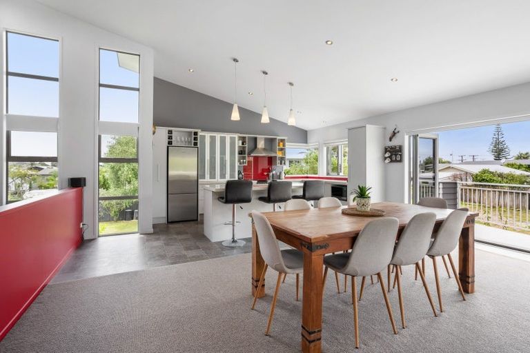 Photo of property in 116 Patuwai Drive, Whangamata, 3620