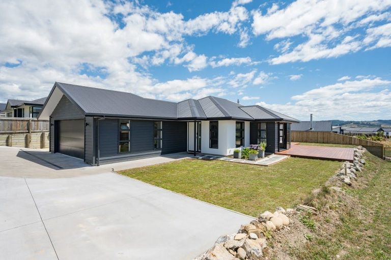 Photo of property in 36 Katania Heights, Brightwater, 7022