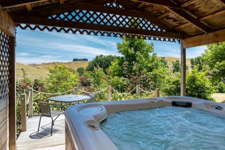 Photo of property in 135 Ballantyne Road, Poraiti, Napier, 4182