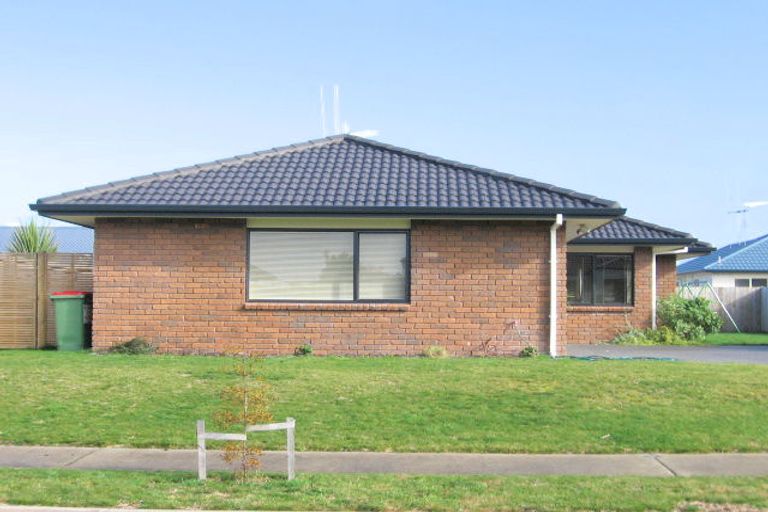 Photo of property in 8 Glengoyne Place, Rototuna, Hamilton, 3210