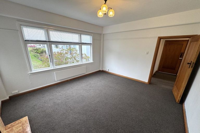 Photo of property in San Antonio Flats, 4/12 Kilbirnie Crescent, Kilbirnie, Wellington, 6022