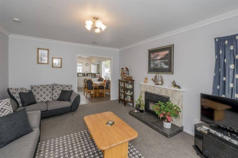 Photo of property in 19 Heather Street, Levin, 5510