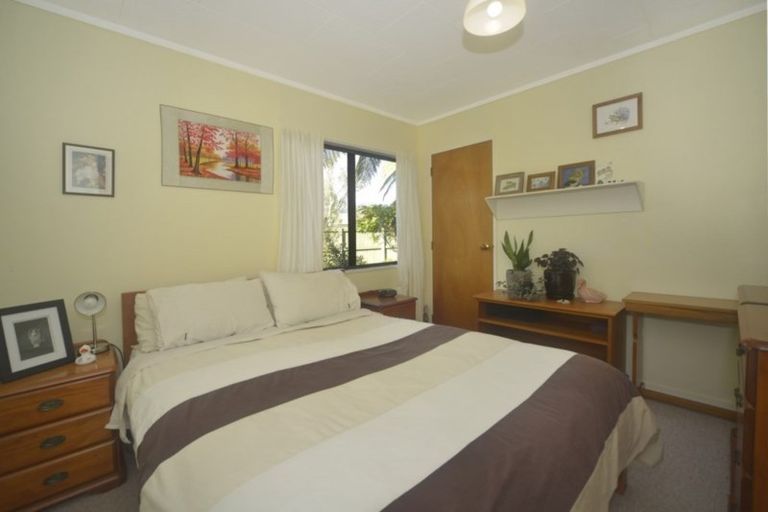Photo of property in 6 Cobb Place, Otaki, 5512