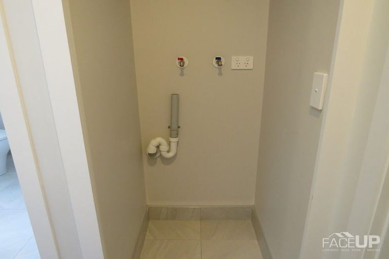 Photo of property in 6 Uku Lane, Hobsonville, Auckland, 0616