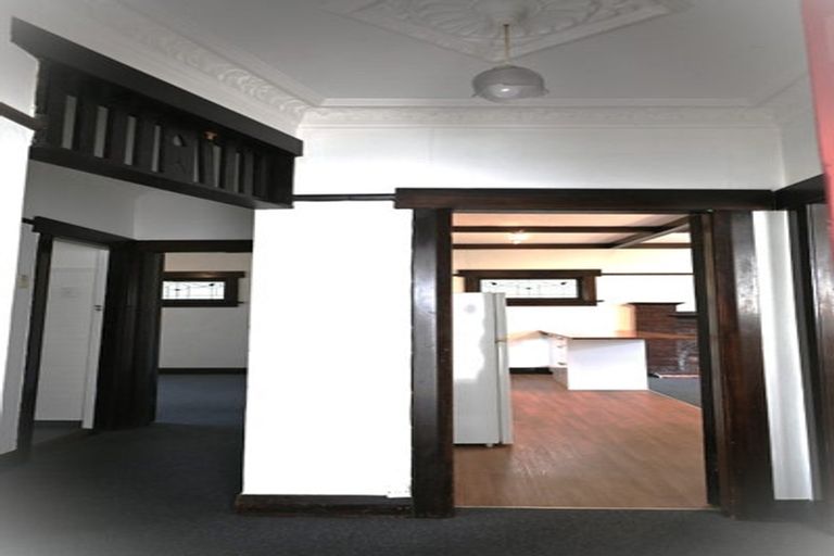 Photo of property in 100 Nairn Street, Mount Cook, Wellington, 6011