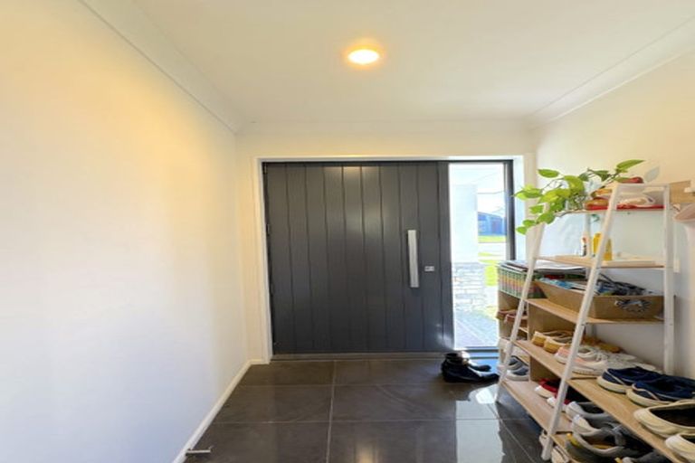 Photo of property in 17 Greenwich Street, Halswell, Christchurch, 8025
