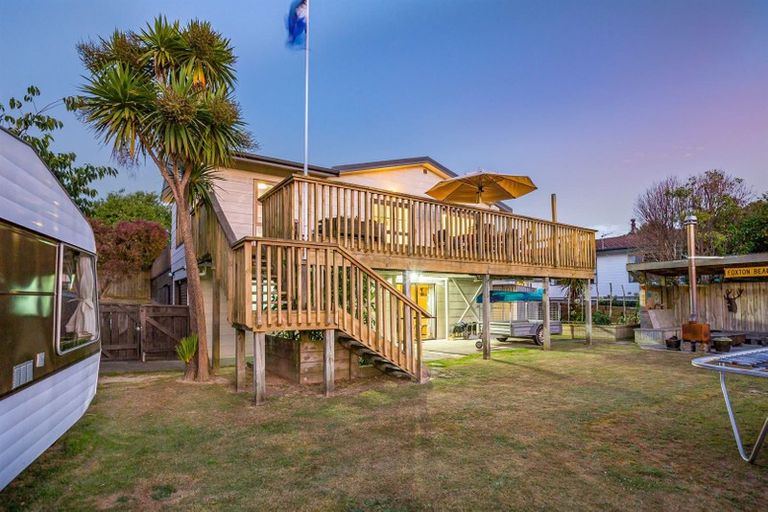 Photo of property in 1 Azimuth Place, Whitby, Porirua, 5024