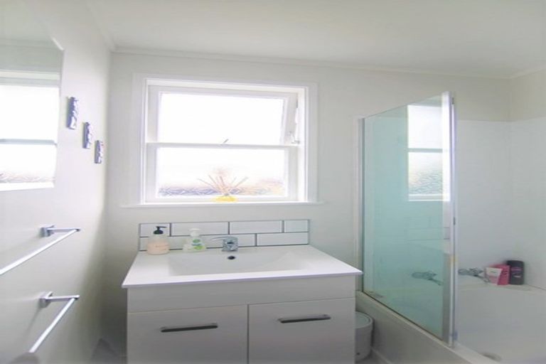 Photo of property in 4a Brightwell Street, Papakura, 2110