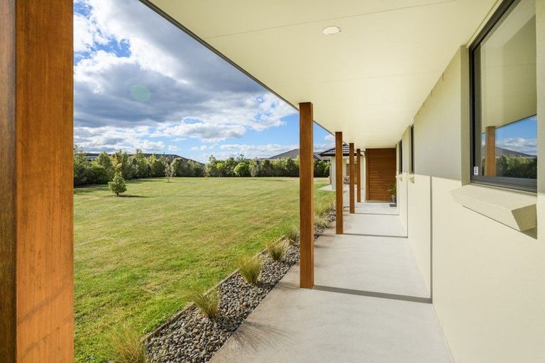 Photo of property in 100 Mount Taylor Drive, Feilding, 4775