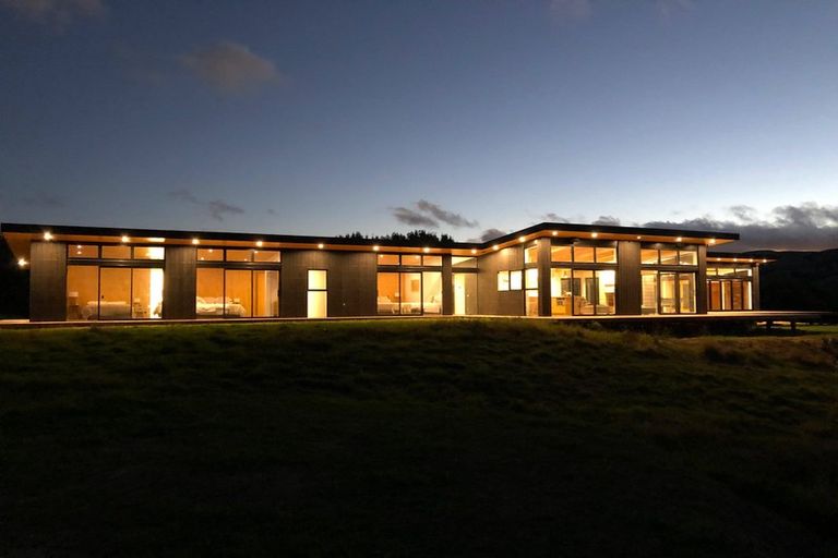 Photo of property in 360a Longbush Road, Hinakura, Masterton, 5884