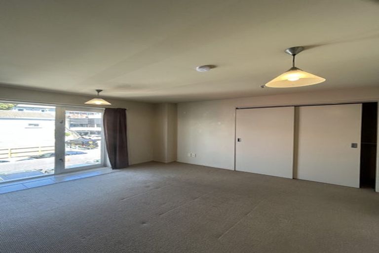 Photo of property in Elizabeth Street Chapel, 8/6 Elizabeth Street, Mount Victoria, Wellington, 6011