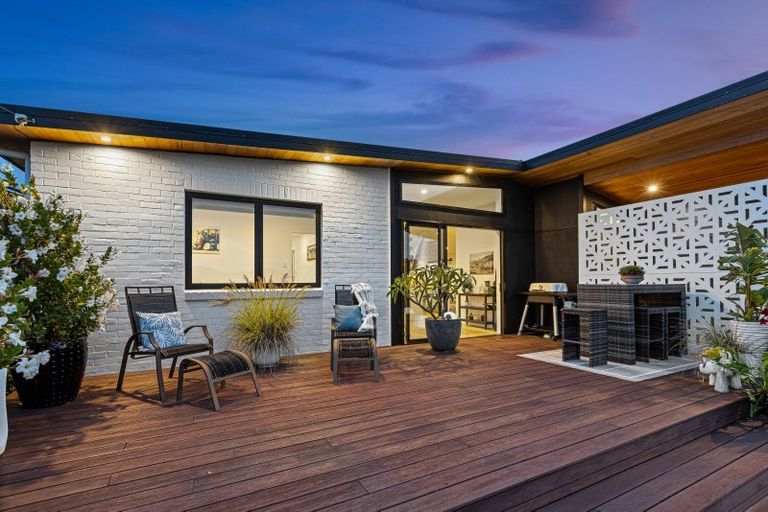 Photo of property in 10 Hillcrest Road, Hatfields Beach, Orewa, 0931