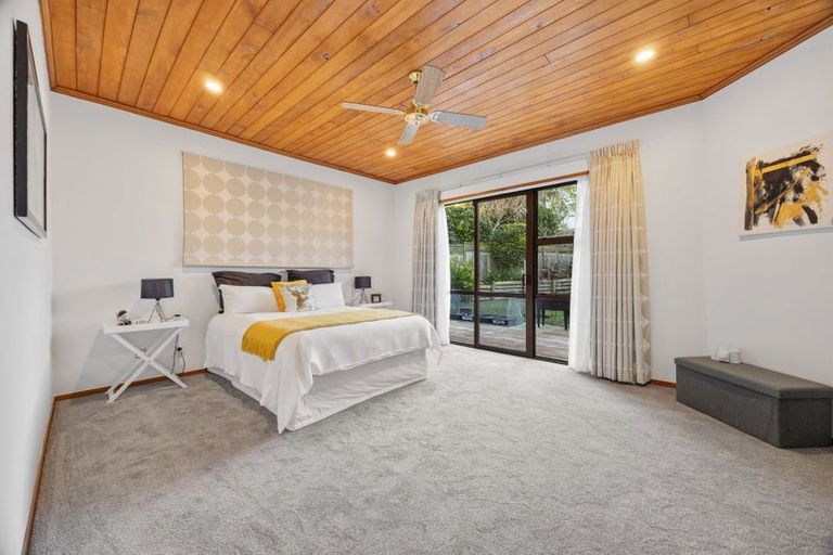 Photo of property in 3 Marlin Street, West Harbour, Auckland, 0618