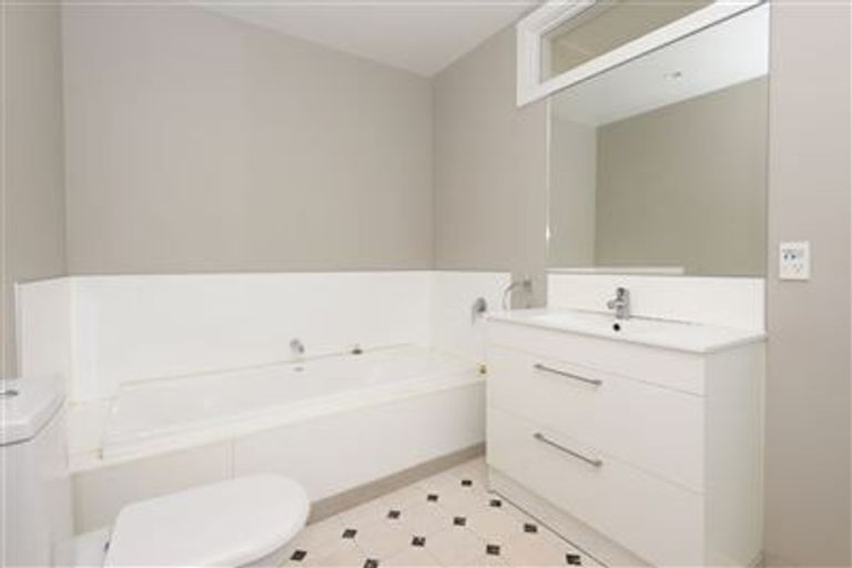 Photo of property in 342 Lyttelton Street, Spreydon, Christchurch, 8024