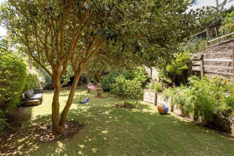 Photo of property in 212 Bellevue Road, Bellevue, Tauranga, 3110