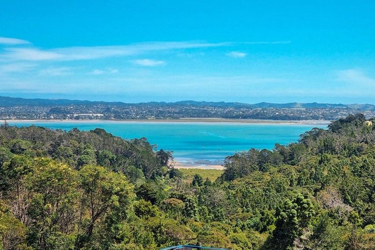 Photo of property in 11b Balmain Road, Birkenhead, Auckland, 0626