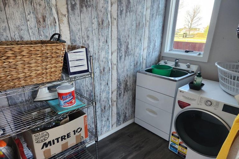 Photo of property in 74 Awamoa Road, Holmes Hill, Oamaru, 9401