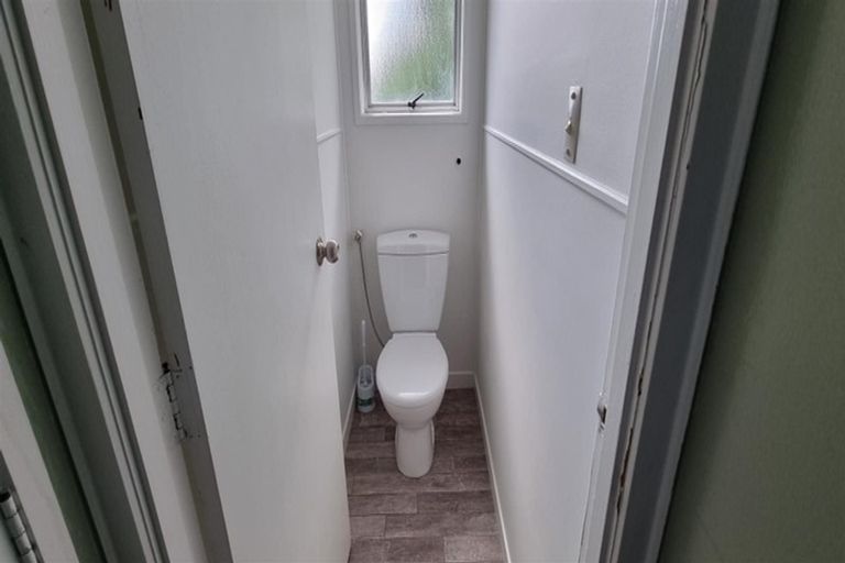 Photo of property in 30 Hyperion Drive, Randwick Park, Auckland, 2105