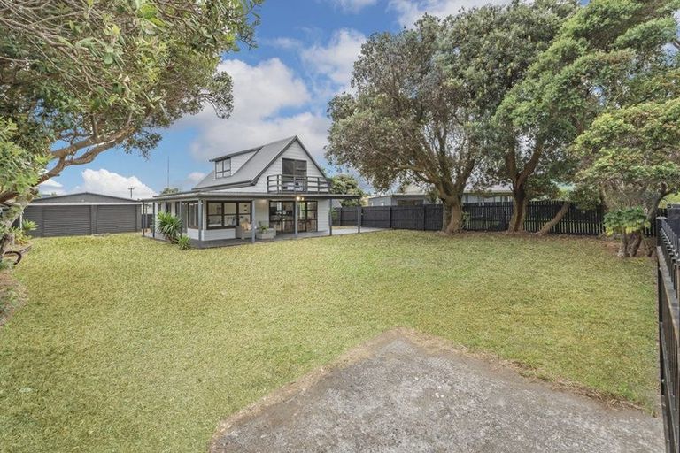Photo of property in 13 Cordyline Road, Port Waikato, Tuakau, 2695