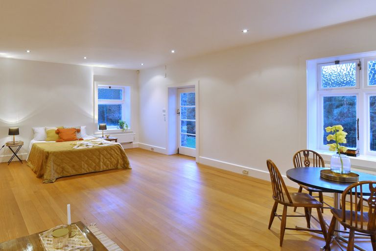 Photo of property in 103 Hackthorne Road, Cashmere, Christchurch, 8022