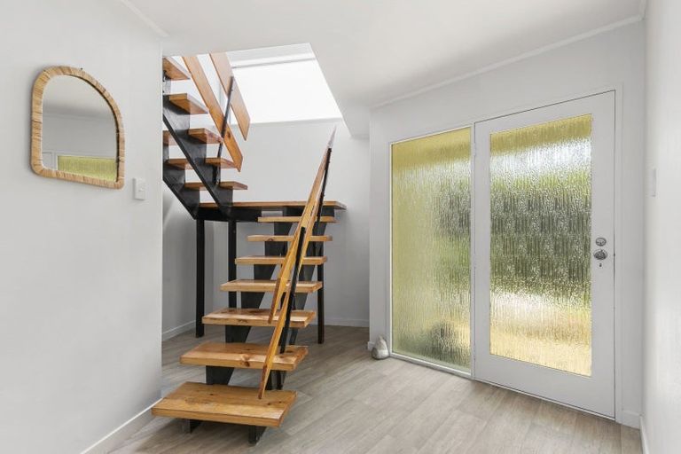 Photo of property in 3 Rydal Place, Southgate, Wellington, 6023