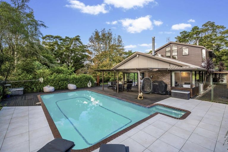 Photo of property in 17 Mceldownie Road, Ramarama, Drury, 2579