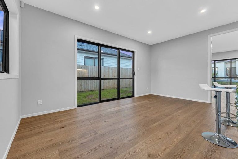 Photo of property in 12 Cutfield Lane, Kumeu, 0810