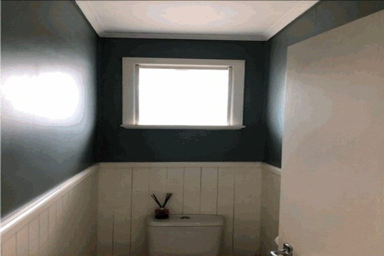 Photo of property in 43 Wharf Road, Te Atatu Peninsula, Auckland, 0610