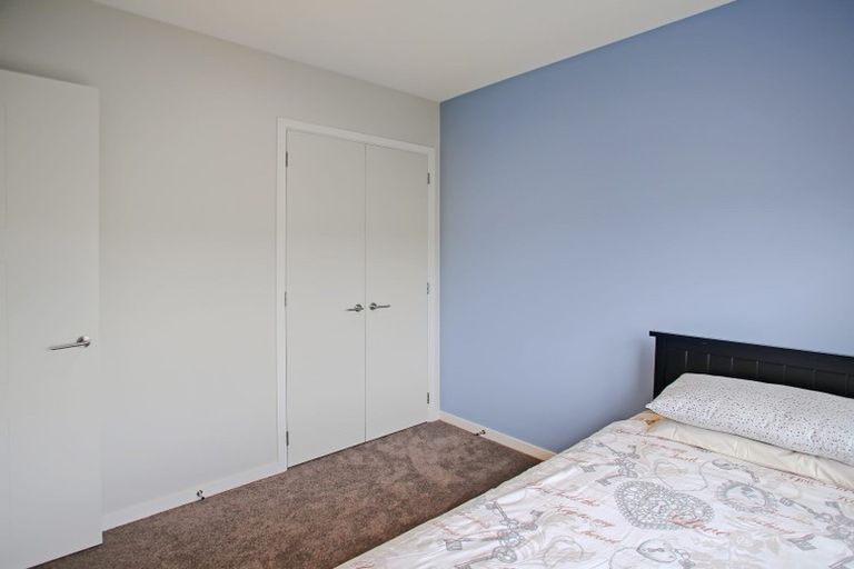 Photo of property in 15 Cyprus Place, Fitzherbert, Palmerston North, 4410