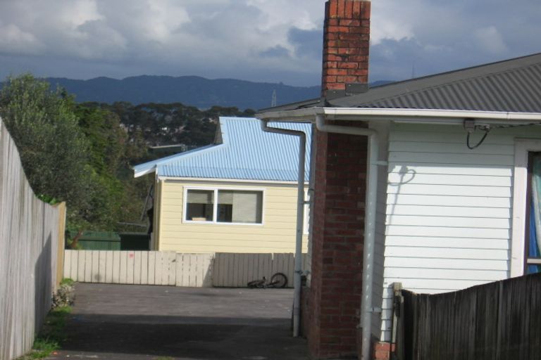 Photo of property in 14 Waione Avenue, Te Atatu Peninsula, Auckland, 0610