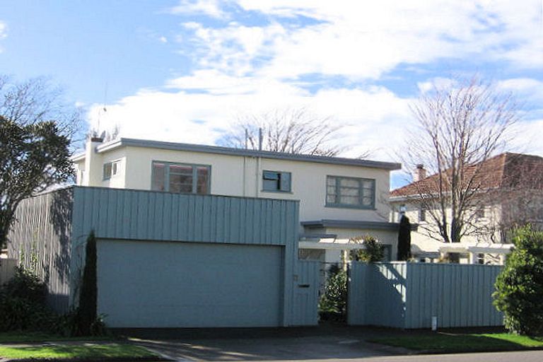 Photo of property in 71a Jickell Street, Hokowhitu, Palmerston North, 4410